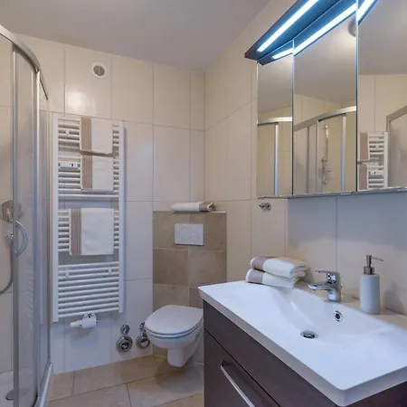 Sunnyside Premium By Alpine Host Helpers Apartmán
